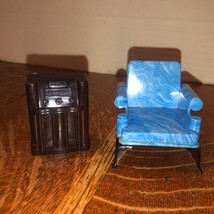 Vintage Ideal USA Dollhouse Floor Radio &amp; Blue Swirl Arm Chair 1:16 - £14.66 GBP