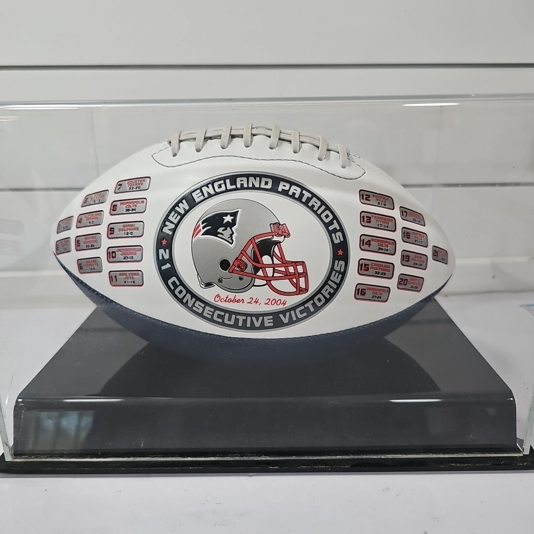 New England Patriots Football Limited Edition 21 Consecutive Wins Fotoball  - $24.75