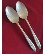 (2) Vtg Silver Tulip Smooth Serving Spoon Intl Silver 8.5” Disc - $11.88