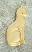 Elegant Ancient Style Matte Gold-tone Cat Brooch 1970s vintage - $12.95