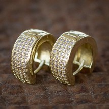 14K Jaune Plaqué Or Imitation Diamant 4-Row Huggie Créole Oreilles pour Hommes - £41.08 GBP