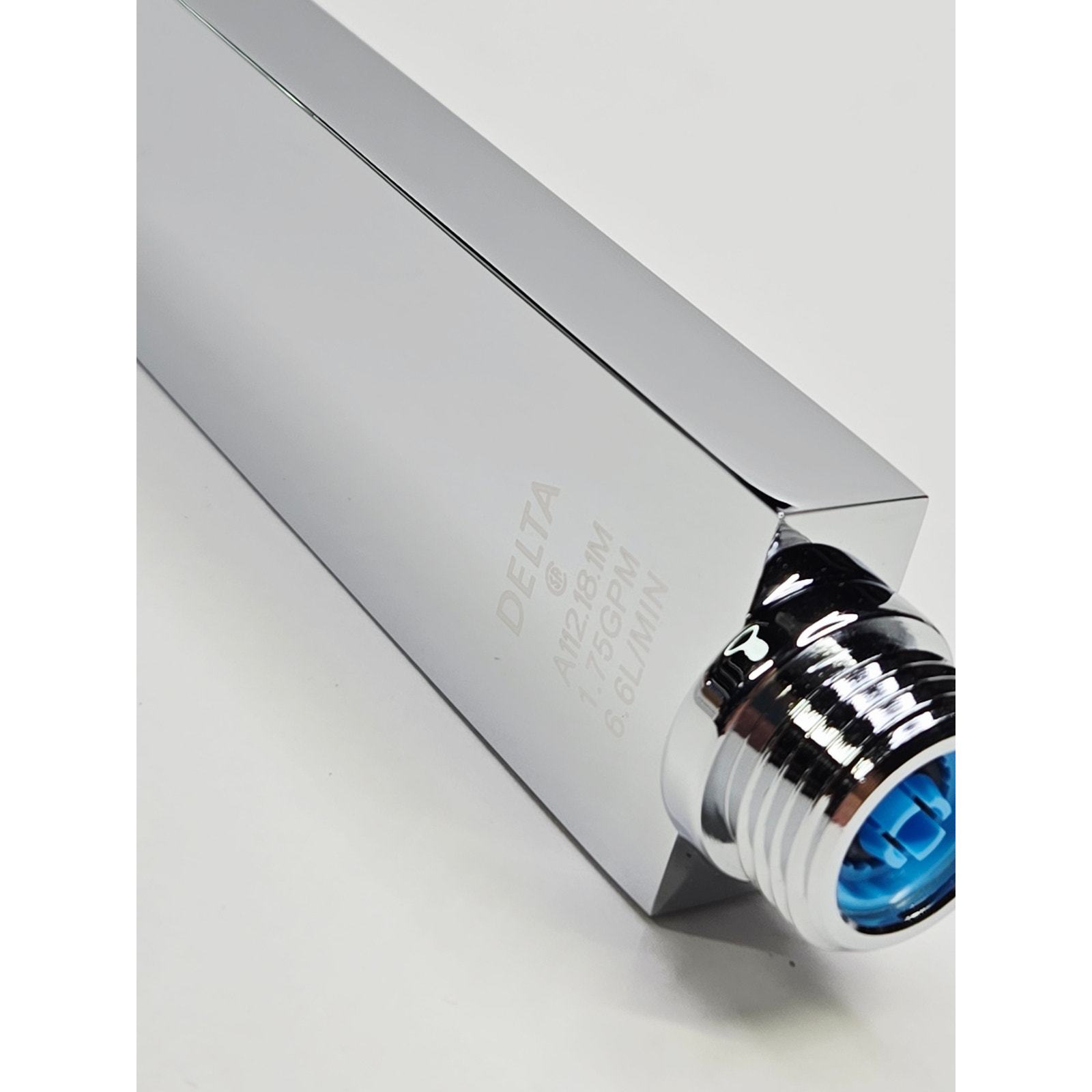Delta RP63954 1.75 GPM Vero Rectangular Hand Shower - Chrome Item image 2