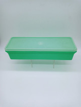 Vintage Tupperware Celery Keeper 892-4 Jadite Green with Sheer Lid - £10.32 GBP