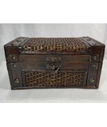 Decorative Treasure Chest Hinged Top Wooden Woven Style Trinket / Jewelr... - $13.37