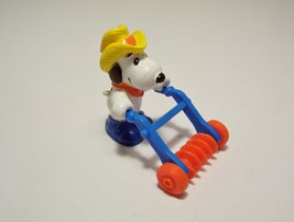 Peanuts Gang Snoopy Action Figure Dog Farmer Straw Hat Hand Plow McDonalds 1989 - £3.98 GBP
