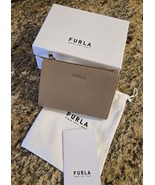 FURLA ITALY FACTORY CLASSIC BI FOLD MINI W/ZIP WALLET GREIGE/CAMEL NWT/BOX - $101.09 CAD