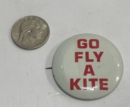 Vintage “Go Fly A Kite” Straight Pin Button Red White - $14.84