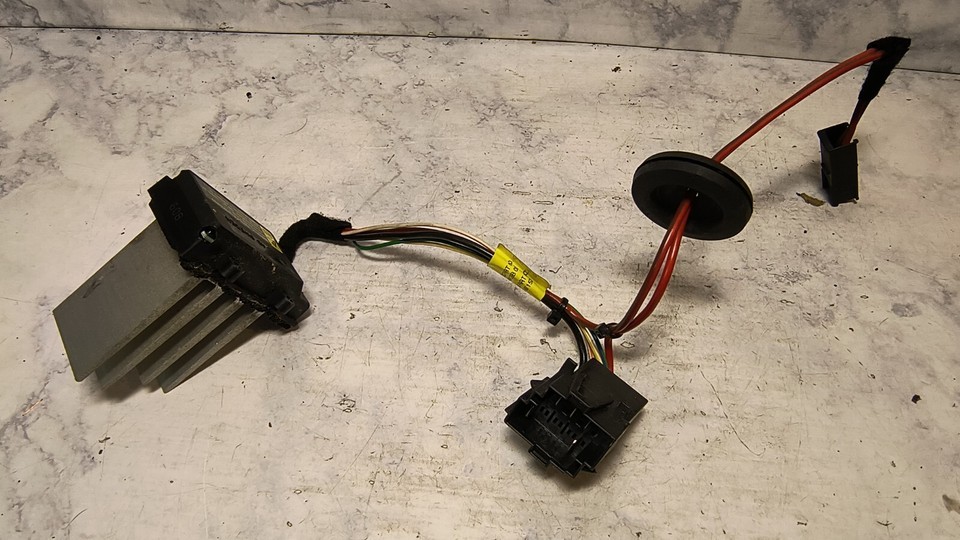 5468152 Genuine OEM HVAC Control Module for Saab Blower Motor Resistor N... - $78.21