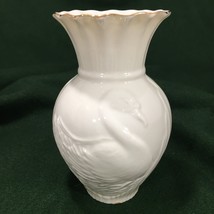 Belleek Collectors Society 1998 Swan Renewal Piece Parian China Vase 5.5 x 3.5&quot; - £28.01 GBP