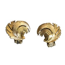 Lisner Vintage Gold Tone Earrings Clip On Swirled Feather Costume Jewelry MCM - £29.88 GBP