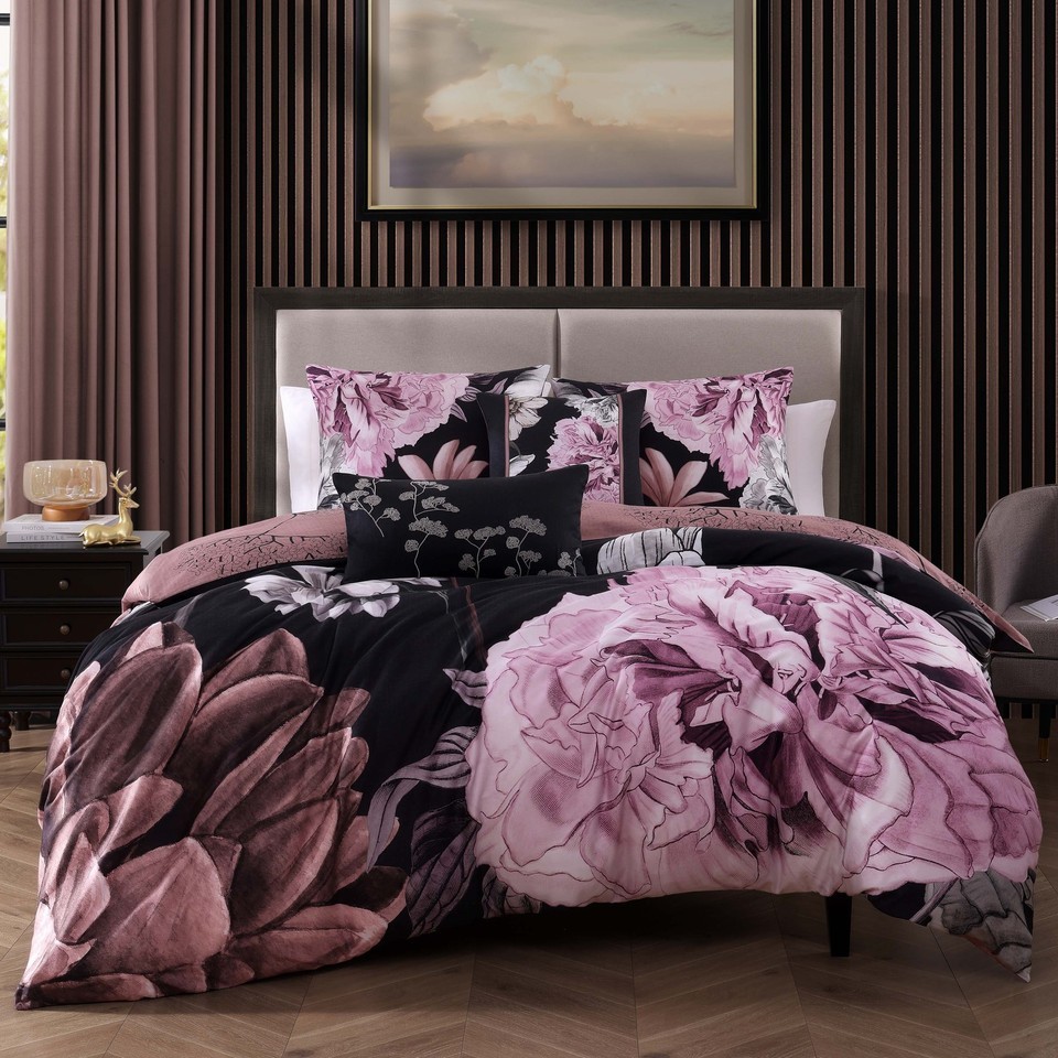 Midnight Meadow 5 Piece Reversible Comforter Set Queen - $131.80+