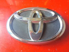Genuine Toyota Camry (2007-2010) Radiator Grill Emblem Toyota &quot;Logo 75311-06060 - £19.90 GBP
