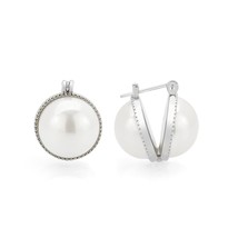 Round Cut Synthetic White Pearl Stud Flash Gold Plated Dainty Fashion Earring - £42.89 GBP+