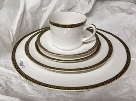 Royal Worcester Alexandra 4 Five pc Place Settings - £106.63 GBP
