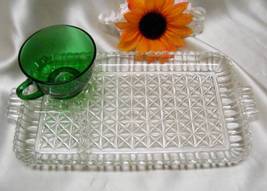 1628 Antique Anchor Hocking Serva Snack Tray n Forest Green Cup Set - £4.68 GBP