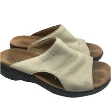 Trotters Women&#39;s Nara Slide Sandal Beige Leather 7W - $28.49