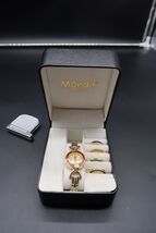 Vtg Mondu Japan Women's Watch and Case w/ 5 Face Plate Options Keeps Time - $24.99