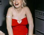 Aretes De Candelabro De Disfraz Personal De Marilyn Monroe Memorabilia - $367,271.79