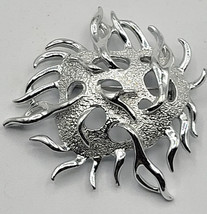 Sarah Coventry Fantasy Brooch Pin Silver-Tone Metal Fashion Jewelry 2&quot; - £19.53 GBP