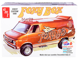 Skill 2 Model Kit Chevrolet Custom Van &quot;Foxy Box&quot; 1/25 Scale Model by AMT - £41.61 GBP