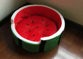 Four seasons kennel watermelon bed home quiet pets autumn and winter war... - £44.22 GBP+