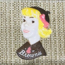 Vintage Girl Scout Plastic  Brownie Pin Exceptional Condition - £27.06 GBP
