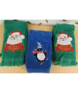 Handmade Christmas Fingertip Towels Embroidered Set of 3 Santa Penguin H... - $542.34 MXN