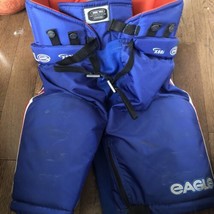 Mens Senior Small Eagle Hockey Pants X88i  Size 160 28&quot;-30&quot; Rangers - $552.52 MXN