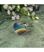 Everyone Loves a Rainbow Heart Mood Ring - $252.21 MXN