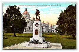 Soldier Monument Parliament Buildings Victoria BC Canada UNP DB Postcard B19 - £2.25 GBP