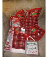 Christmas Kitchen Towels Oven Mitts Pot Holders Decor Xmas House NWT Lot - £19.41 GBP
