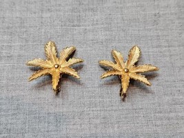 Vintage Sarah Coventry Palm Tree Clip On Earrings, Gold Tone - £7.52 GBP