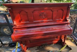 Red Antique Oliver Chicago &amp; Huntington IND Upright Piano Vintage 20263 ... - $6,469.63 MXN