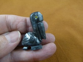 (Y-BIR-PE-24) gray tan PELICAN carving Figurine soapstone Peru I love pe... - £6.78 GBP