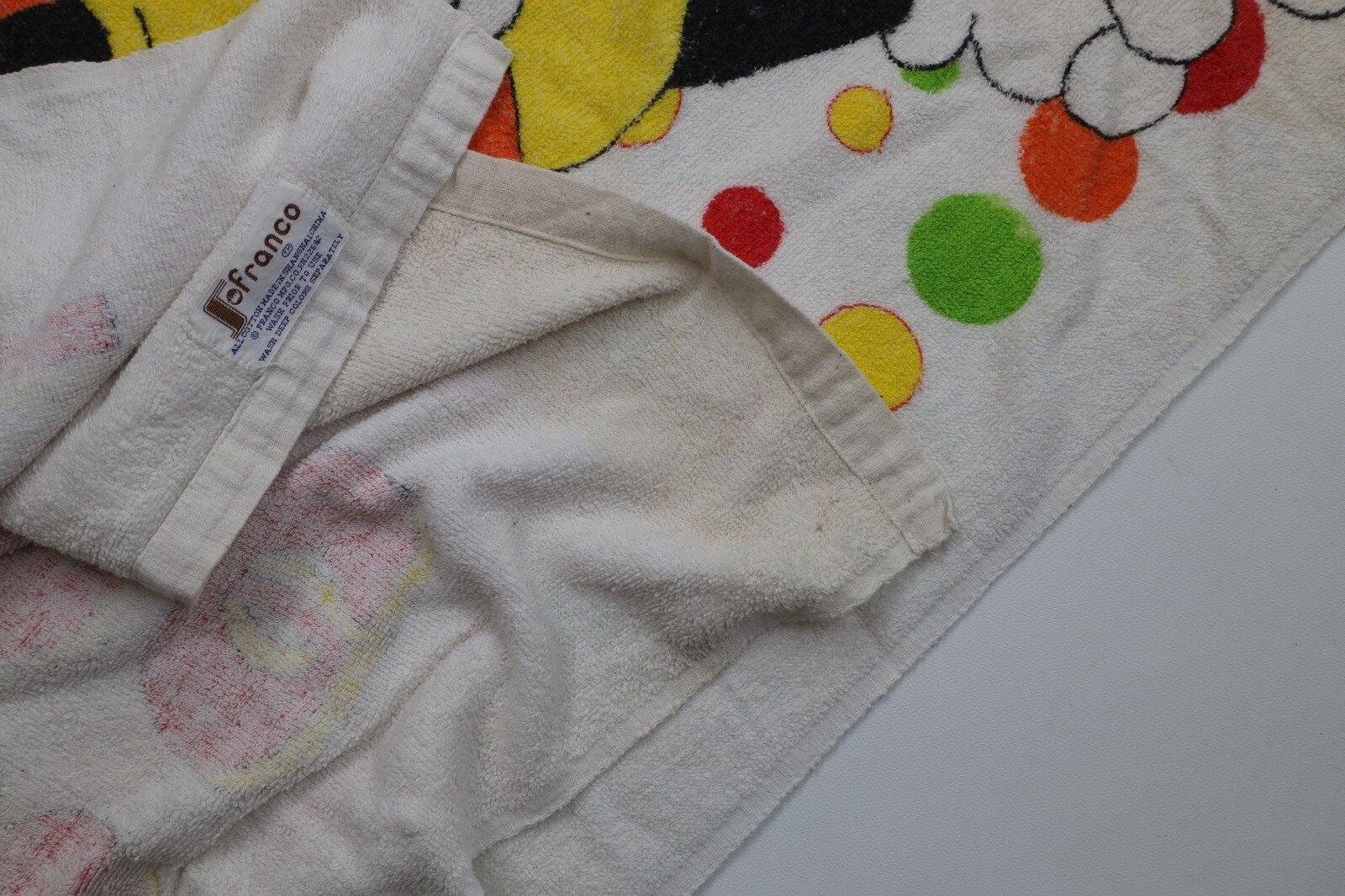 Vintage 80s Walt Disney Productions Distressed Minnie Mouse Beach Bath Towel Item image 14