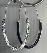Large Oval Hammer Textured Silver Tone Metal Hoop Pierced Earrings - £5.49 GBP