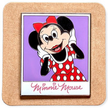 Minnie Mouse Disney Pin: Characters and Cameras Photograph - £15.55 GBP