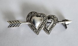 Vintage 925 Sterling Silver &amp; Marcasite Double Heart Arrow Brooch Pin - $26.72