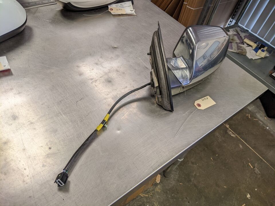 Driver Left Side View Mirror For 10-11 Chevrolet Equinox  3.0 20858712 - $34.60