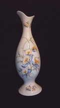 Aynsley Bud Vase Just Orchids 9-1/4&quot; Tall Orchid Floral White Maize Blue Flowers - £25.01 GBP