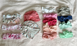 (15) Assorted Baby Headbands &amp; Caps, Pre-Owned - $209.69 MXN