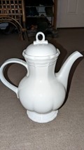 Mikasa French Countryside F9000 White Coffee Pot &amp; Lid Excellent Condition - £38.94 GBP