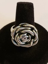 Silvertone Flower Ring Fun Fashion Costume Jewelry - £6.87 GBP