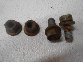 2003 Ford Ranger Transmission Mount Bolts - $551.50 MXN