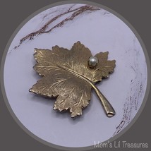 Vintage Brooch Gold Tone Leaf Faux Pearl Accent Signed Sarah Coventry ⚜️ - £9.22 GBP