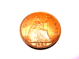 1967 Great Britain One Penny Queen Elizabeth Large Cent England bronze coin - $6.88