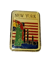 VINTAGE New York PIN The Big Apple World Trade Center  statue liberty lapel hat - £10.22 GBP
