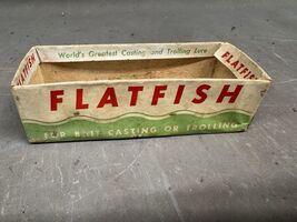 Vintage Flatfish U20 Helin Fishing Lure Box Tenite Greatest Casting &amp; Tr... - $4.96