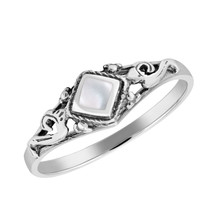Charming Swirls White Mother of Pearl Inlaid Rhombus Sterling Silver Ring-9 - £11.39 GBP