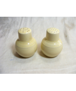 Vintage Pale Yellow Ceramic Pottery S&amp;P Shakers 13-c - €21,22 EUR